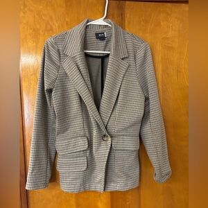 Maeve size medium blazer. Very nice quality. Only worn a few times.